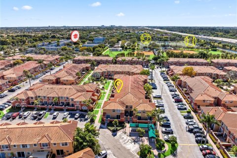 Adosado en alquiler en Doral, Florida, 2 dormitorios, 91.04 m2 № 1996706 - foto 30