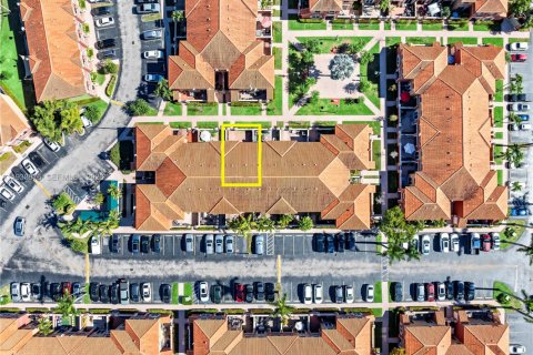 Adosado en alquiler en Doral, Florida, 2 dormitorios, 91.04 m2 № 1996706 - foto 29