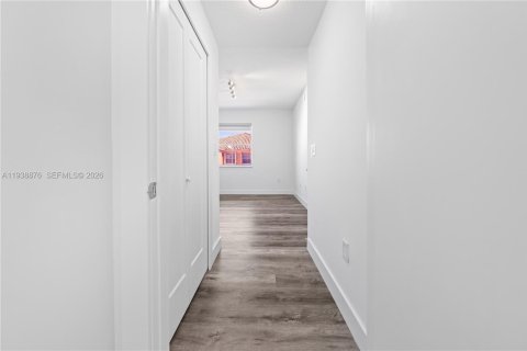 Adosado en alquiler en Doral, Florida, 2 dormitorios, 91.04 m2 № 1996706 - foto 26