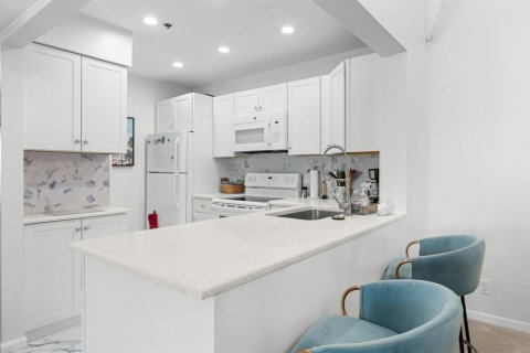 Copropriété à louer à Hutchinson Island South, Floride: 2 chambres, 92.9 m2 № 2189173 - photo 10