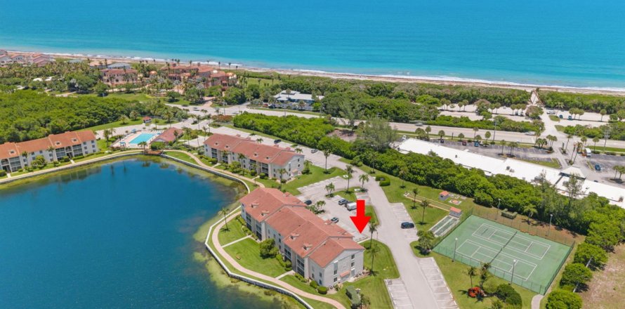 Condo à Hutchinson Island South, Floride, 2 chambres  № 2189173