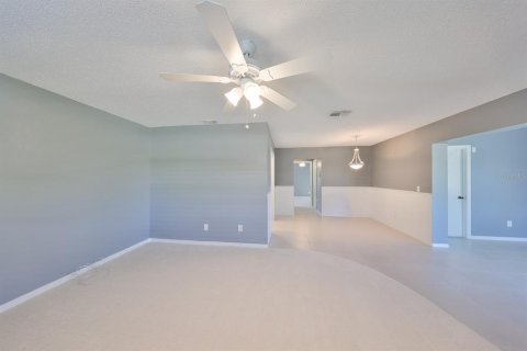 Condo in Sun City Center, Florida, 1 bedroom № 2093913 - photo 7
