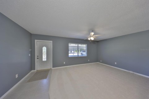 Condo in Sun City Center, Florida, 1 bedroom № 2093913 - photo 3