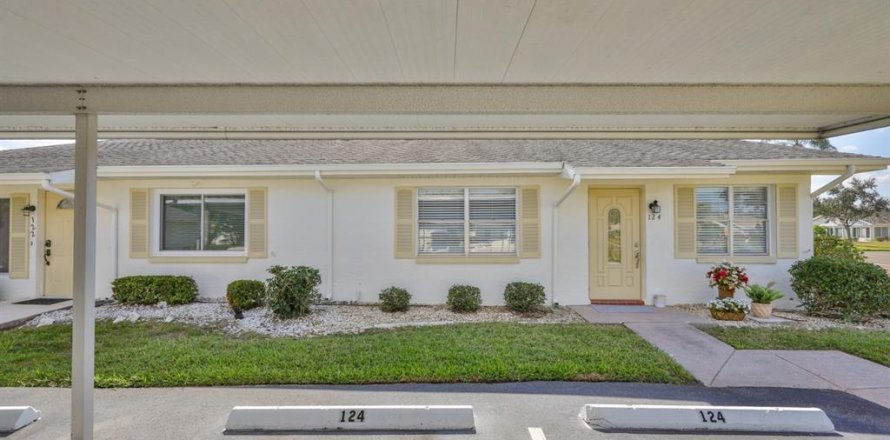 Condo in Sun City Center, Florida, 1 bedroom № 2093913