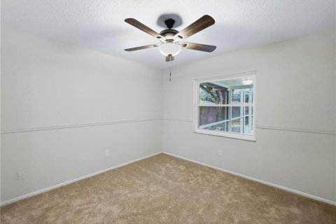 Villa ou maison à vendre à Orlando, Floride: 3 chambres, 132.39 m2 № 2337381 - photo 17