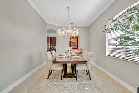 House in LAKEWOOD NATIONAL in Bradenton, Florida 6 bedrooms, 353.77 sq.m. № 1793473 - photo 7