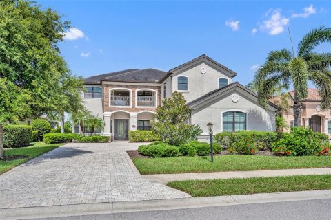 House in LAKEWOOD NATIONAL in Bradenton, Florida 6 bedrooms, 353.77 sq.m. № 1793473 - photo 1