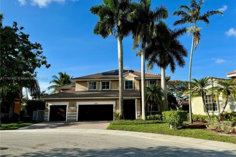 House in Weston, Florida 7 bedrooms, 433.3 sq.m. № 1867492 - photo 2