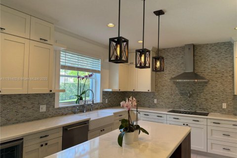House in Weston, Florida 7 bedrooms, 433.3 sq.m. № 1867492 - photo 10