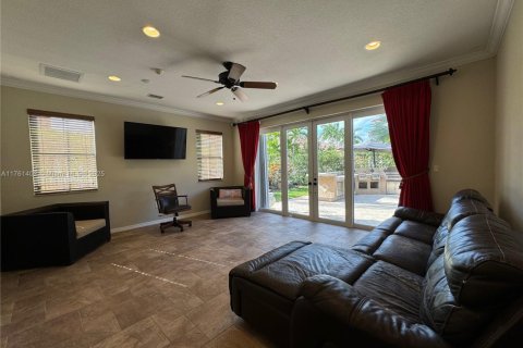 House in Weston, Florida 7 bedrooms, 433.3 sq.m. № 1867492 - photo 23