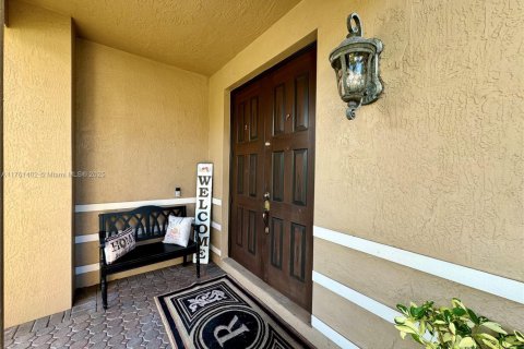 House in Weston, Florida 7 bedrooms, 433.3 sq.m. № 1867492 - photo 3