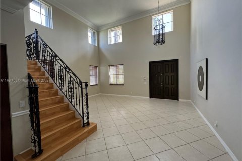 House in Weston, Florida 7 bedrooms, 433.3 sq.m. № 1867492 - photo 12