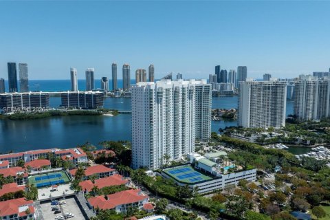 Купить кондоминиум в Авентура, Флорида 4 спальни, 328.22м2, № 2051592 - фото 30