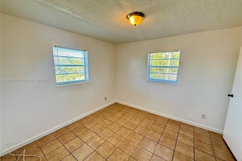 Apartment in Miami, Florida 1 bedroom, 65.03 sq.m. № 1956811 - photo 7