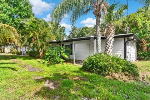 House in Vero Beach, Florida 4 bedrooms, 253.07 sq.m. № 1780705 - photo 4