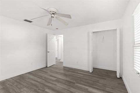 House in Vero Beach, Florida 4 bedrooms, 253.07 sq.m. № 1780705 - photo 24