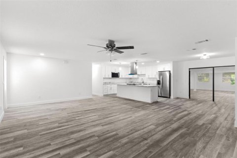 House in Vero Beach, Florida 4 bedrooms, 253.07 sq.m. № 1780705 - photo 8