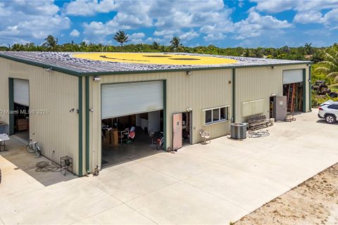 Terreno en venta en Davie, Florida № 1937798 - foto 6