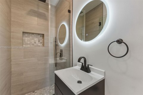 Villa ou maison à louer à Palmetto Bay, Floride: 4 chambres, 213.68 m2 № 1996852 - photo 25