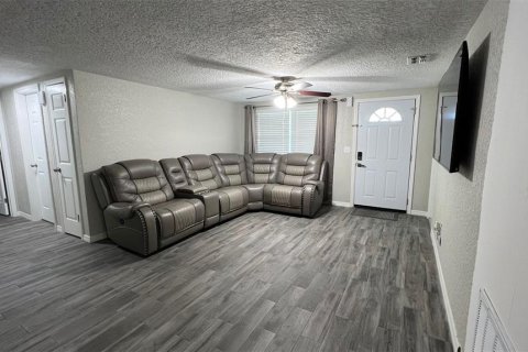 House in Holiday, Florida 4 bedrooms, 105.91 sq.m. № 1907363 - photo 5