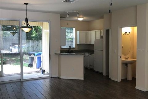 Townhouse in Valrico, Florida 2 bedrooms, 104.98 sq.m. № 1893996 - photo 3
