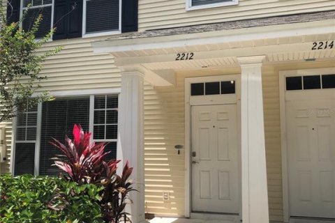 Townhouse in Valrico, Florida 2 bedrooms, 104.98 sq.m. № 1893996 - photo 1