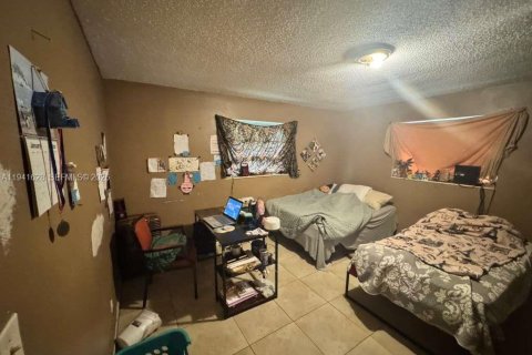 Propiedad comercial en venta en Miramar, Florida, 219.9 m2 № 1999326 - foto 18