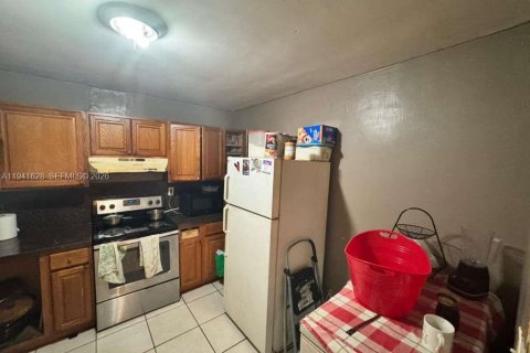 Propiedad comercial en venta en Miramar, Florida, 219.9 m2 № 1999326 - foto 11