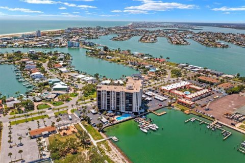 Copropriété à vendre à Treasure Island, Floride: 2 chambres, 115.2 m2 № 2106949 - photo 23