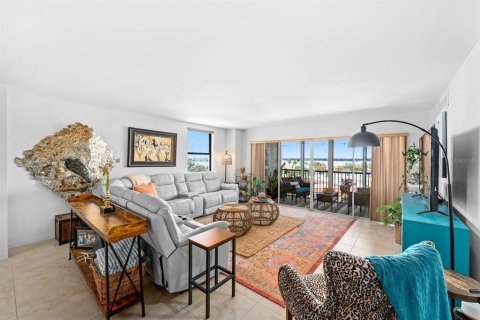 Copropriété à vendre à Treasure Island, Floride: 2 chambres, 115.2 m2 № 2106949 - photo 7