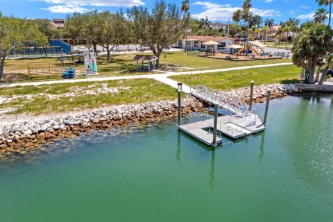 Copropriété à vendre à Treasure Island, Floride: 2 chambres, 115.2 m2 № 2106949 - photo 20