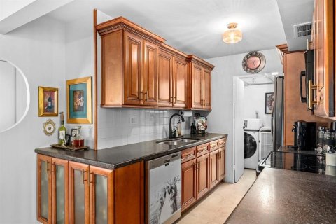 Copropriété à vendre à Treasure Island, Floride: 2 chambres, 115.2 m2 № 2106949 - photo 10