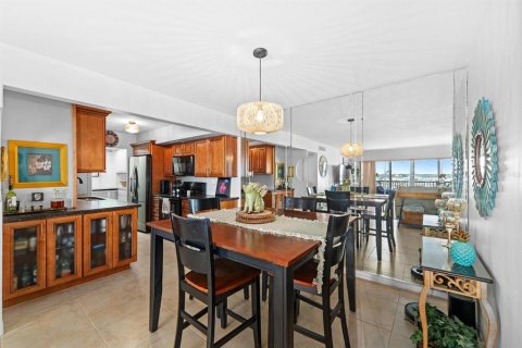 Copropriété à vendre à Treasure Island, Floride: 2 chambres, 115.2 m2 № 2106949 - photo 9
