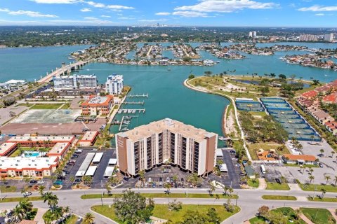 Copropriété à vendre à Treasure Island, Floride: 2 chambres, 115.2 m2 № 2106949 - photo 5