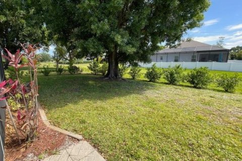Casa en alquiler en Punta Gorda, Florida, 3 dormitorios, 169.08 m2 № 2221956 - foto 4