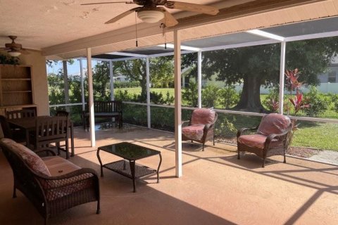Casa en alquiler en Punta Gorda, Florida, 3 dormitorios, 169.08 m2 № 2221956 - foto 2