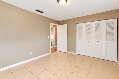 Villa ou maison à louer à Spring Hill, Floride: 2 chambres, 92.9 m2 № 2418757 - photo 18