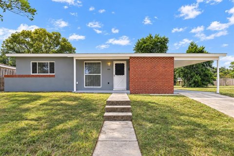 Villa ou maison à Spring Hill, Floride 2 chambres, 92.9 m2 № 2418757