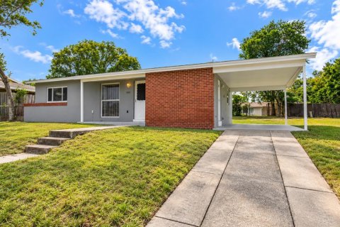 Villa ou maison à louer à Spring Hill, Floride: 2 chambres, 92.9 m2 № 2418757 - photo 2