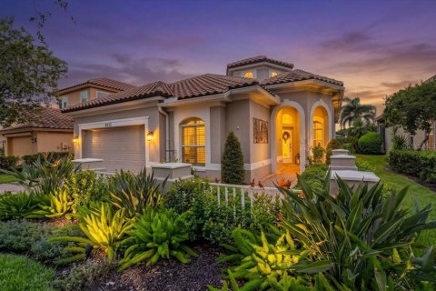 Casa en Seminole, Florida 3 dormitorios, 193.61 m2 № 2374151