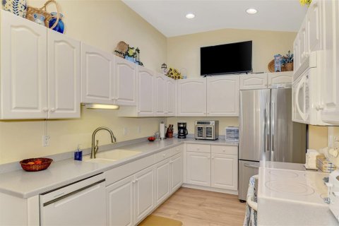 House in Englewood, Florida 2 bedrooms, 128.67 sq.m. № 1912557 - photo 18