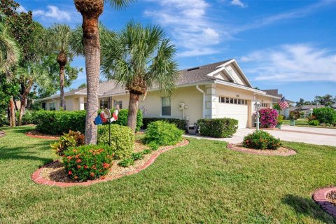 House in Englewood, Florida 2 bedrooms, 128.67 sq.m. № 1912557 - photo 3