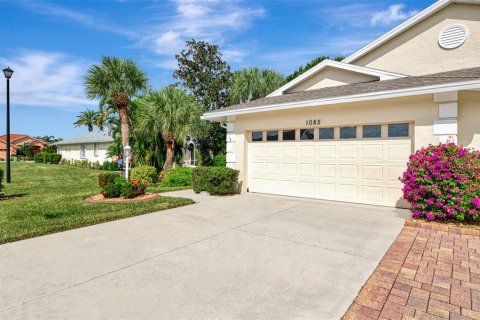 House in Englewood, Florida 2 bedrooms, 128.67 sq.m. № 1912557 - photo 2