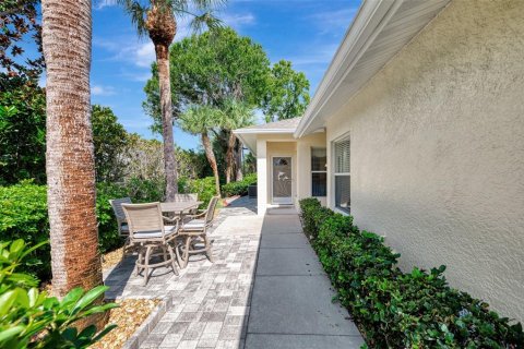House in Englewood, Florida 2 bedrooms, 128.67 sq.m. № 1912557 - photo 4