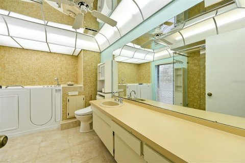 Купить виллу или дом в Тампа, Флорида 13 комнат, 299.7м2, № 1907630 - фото 23