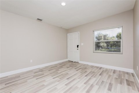 Villa ou maison à louer à Orlando, Floride: 4 chambres, 105.07 m2 № 1901355 - photo 6