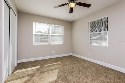 Villa ou maison à louer à Orlando, Floride: 4 chambres, 105.07 m2 № 1901355 - photo 11