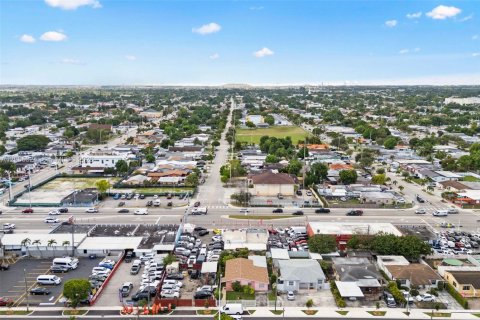 Immobilier commercial à vendre à Hialeah, Floride № 2170574 - photo 27