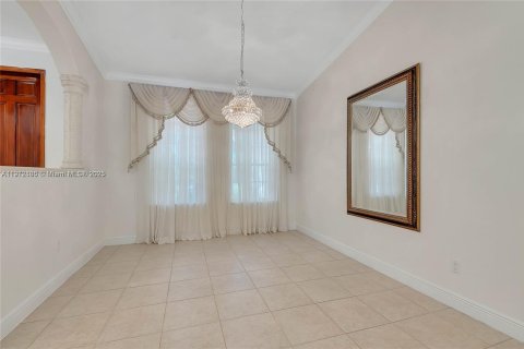 Villa ou maison à louer à Palmetto Bay, Floride: 5 chambres, 280.75 m2 № 1971337 - photo 7