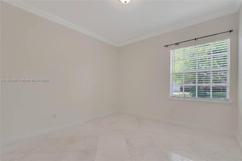 Villa ou maison à louer à Palmetto Bay, Floride: 5 chambres, 280.75 m2 № 1971337 - photo 30